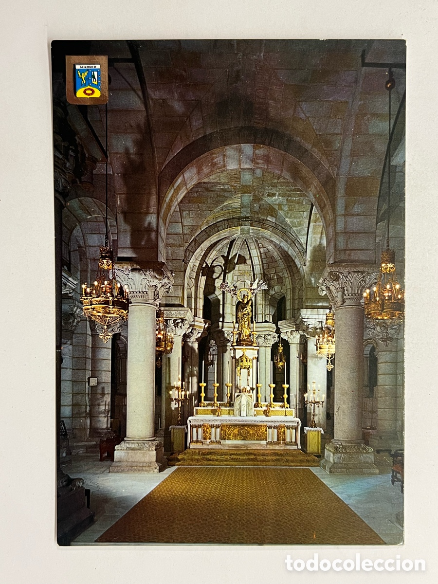 Postales: MADRID Postal No.13, Altar Mayor de Nuestra Se&ntilde;ora de la Almudena. FISA ( Escudo de OrO )