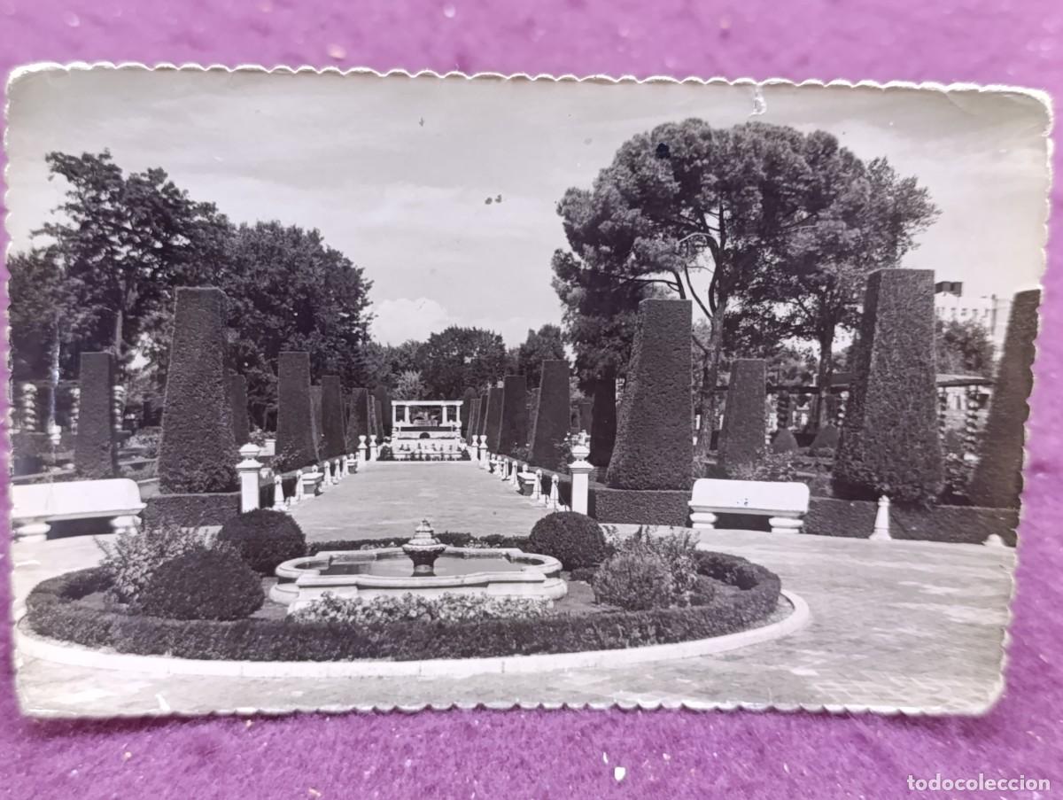 Postales: Antigua Postal en b/n, Madrid, Jardines del Parque Zool&oacute;gico del Retiro, Garc&iacute;a Garrabella