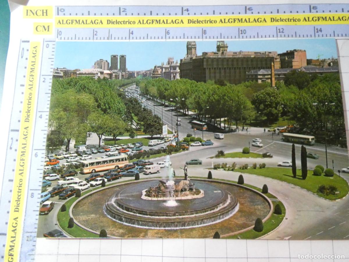 Postales: POSTAL DE MADRID. A&Ntilde;O 1978. PLAZA DE C&Aacute;NOVAS DEL CASTILLO Y SAL&Oacute;N DEL PRADO COCHES AUTOBUSES. 734