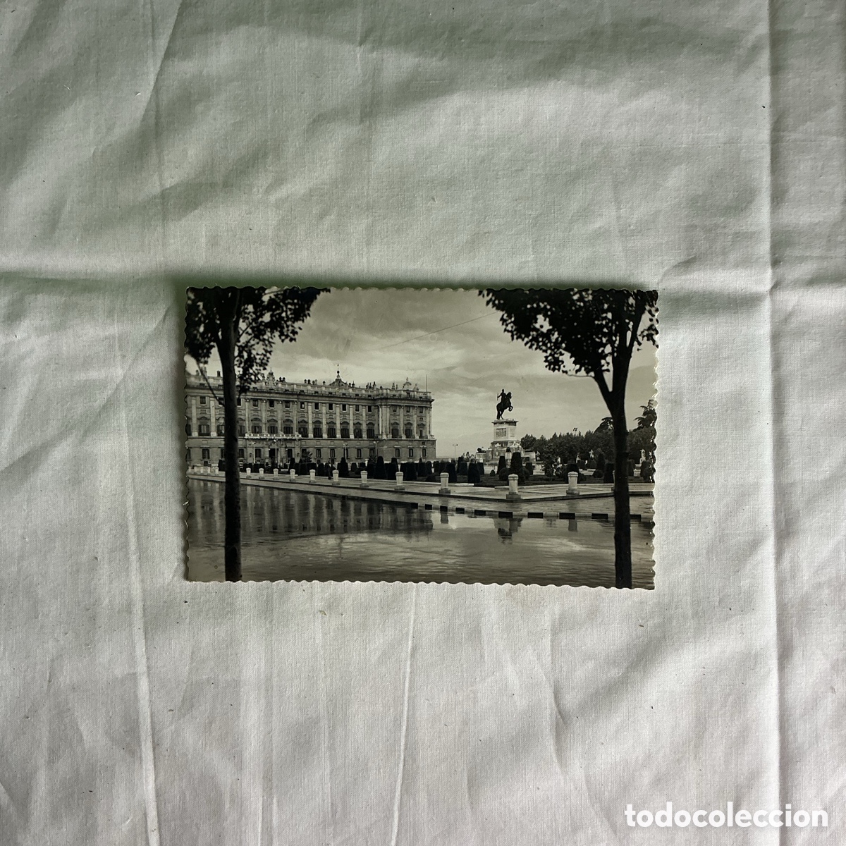 Postales: Postal Madrid Plaza de Oriente Blanco y negro Original de la &eacute;poca 1954