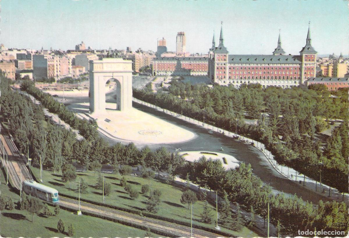 Postales: Postal de Madrid, Arco de la Victoria y Ministerio del Aire