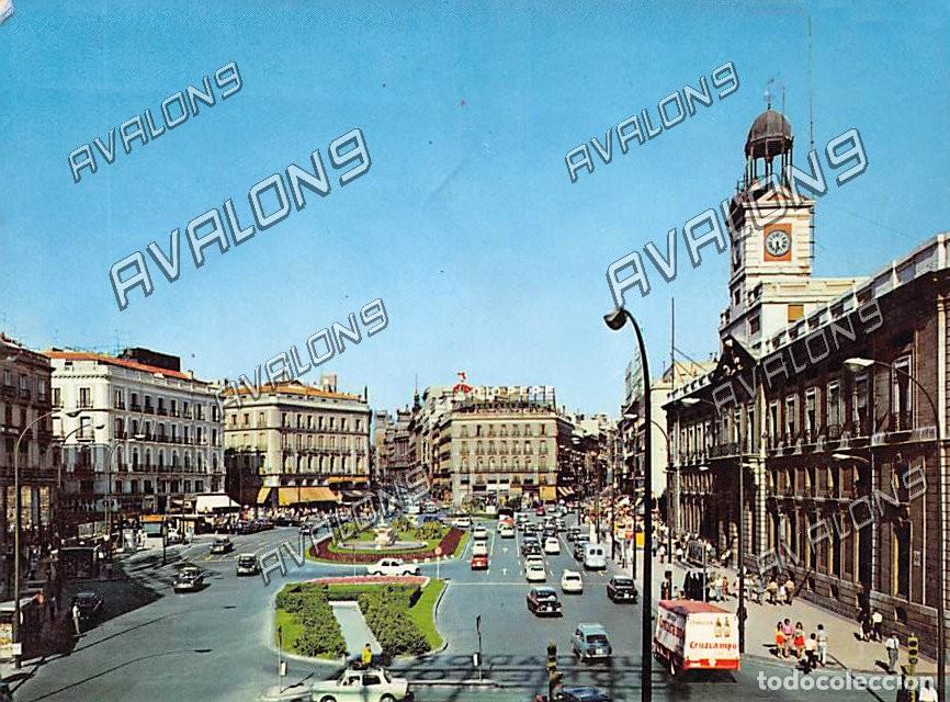 Postales: Puerta del Sol (Madrid) - Circulada con sello - 1974