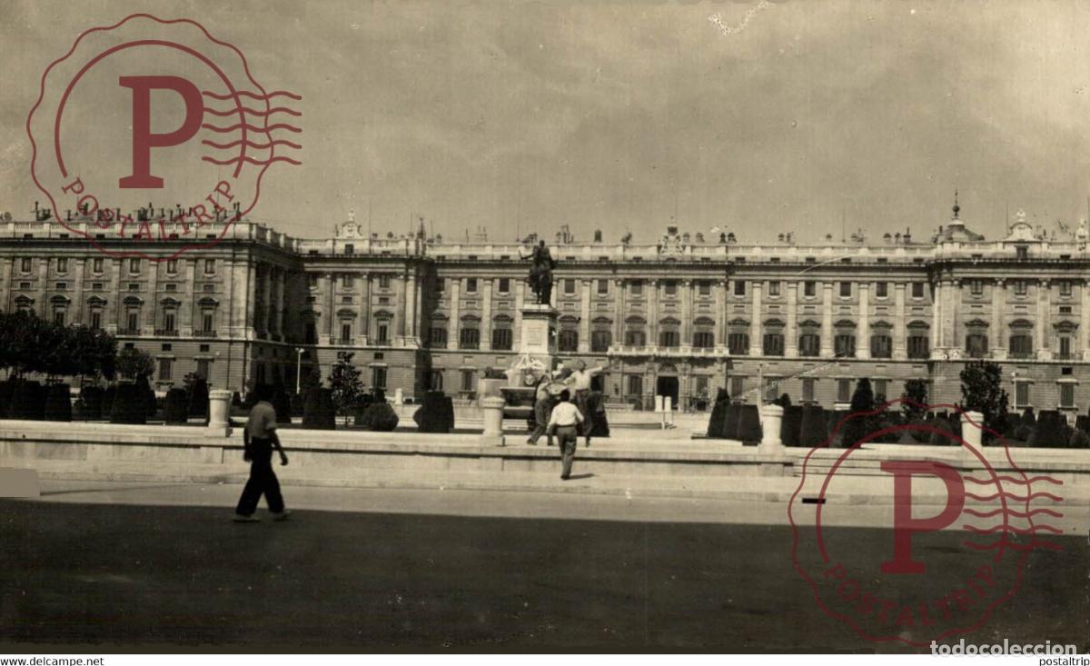 Postkarten: MADRID. PLAZA DE ORIENTE Y PALACIO NACIONAL