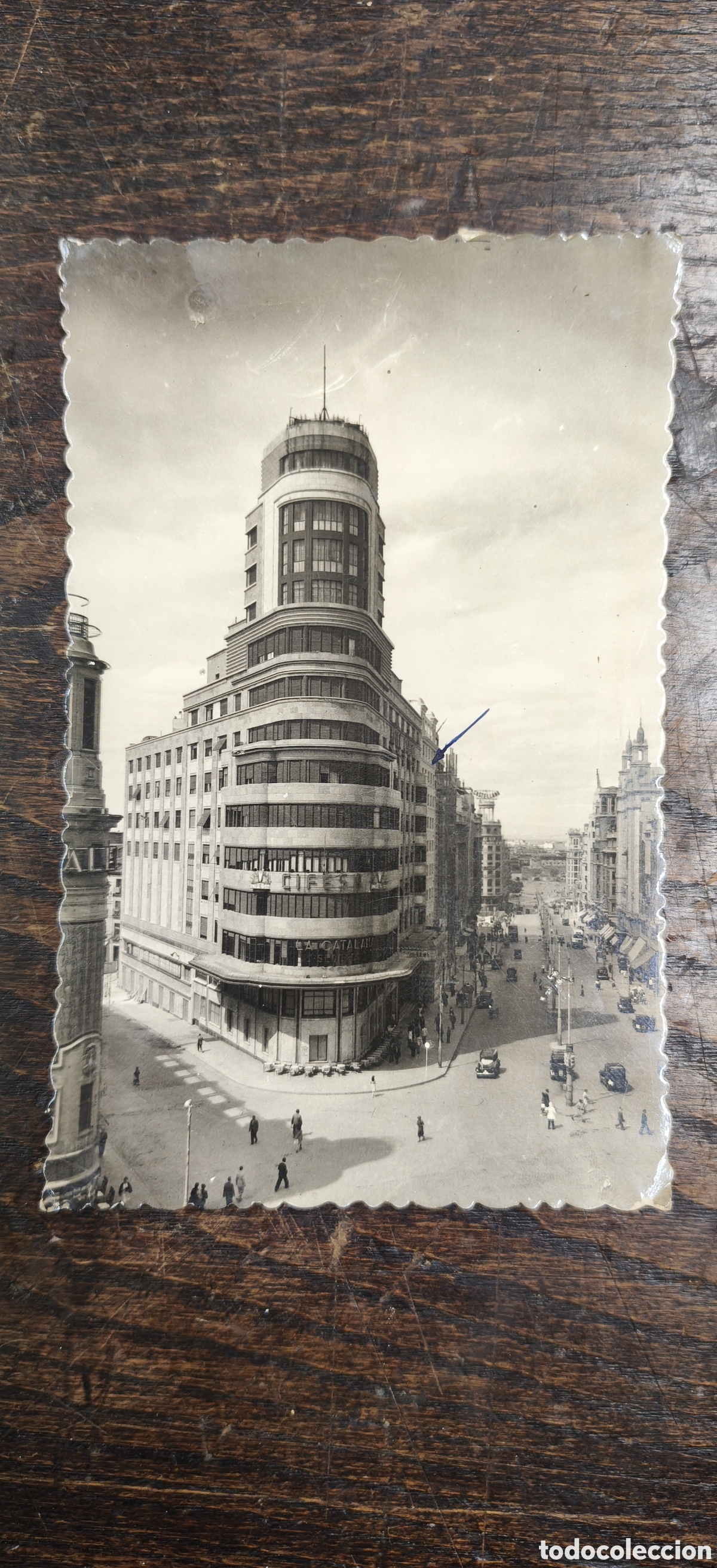 Postales: Postal antigua Madrid - Edificio Capitol y Hotel Rex - Circulada a La Coru&ntilde;a por Modesta- Sello Fran