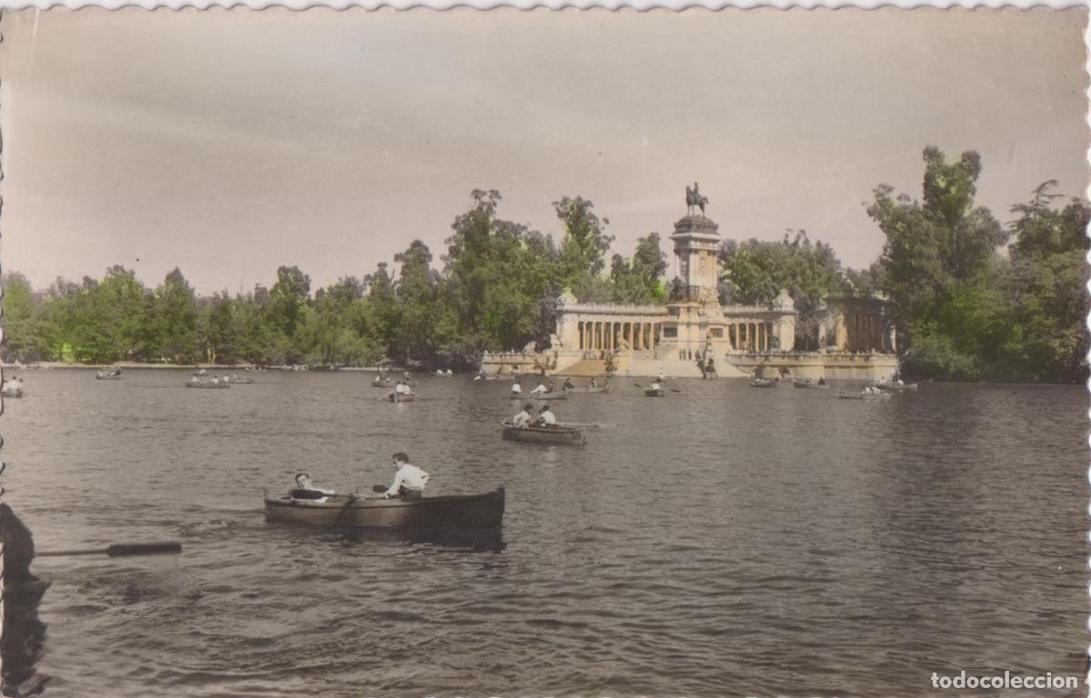 Postales: MADRID, PARQUE DEL RETIRO - FOTO GARCIA GARRABELLA N&ordm;40 - ESCRITA 1954