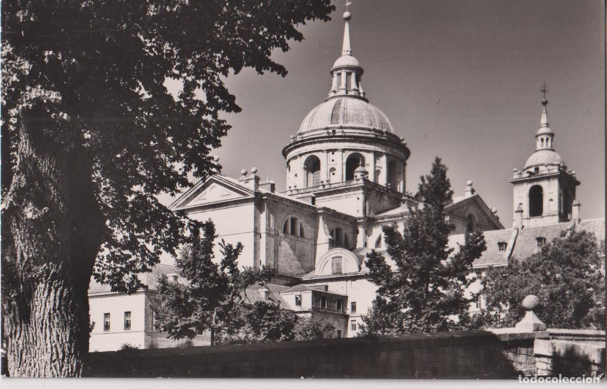 Postales: MADRID, EL ESCORIAL, VISTA PARCIAL - DOMINGUEZ FOTO J.CEBOLLERO N&ordm;8 - CIRCULADA 1957
