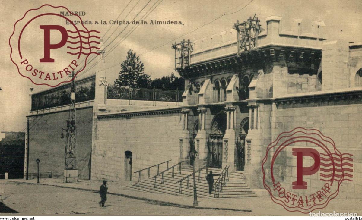 Postales: MADRID. ENTRADA A LA CRIPTA DE LA ALMUDENA.