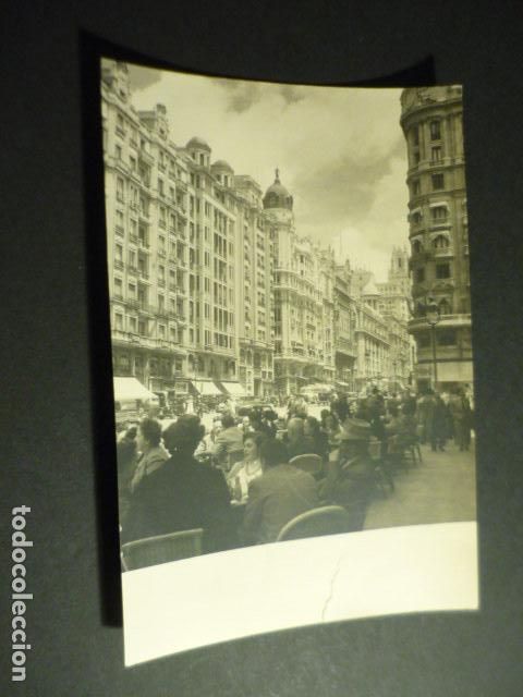 Postcards: MADRID GRAN VIA Y SUS CAFES TIPICOS POSTAL FOTOGRAFICA