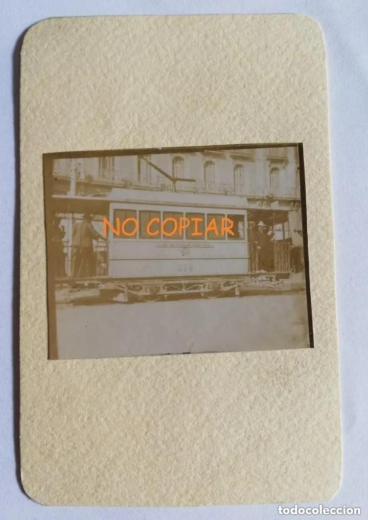 Postales: ANTIGUA FOTOGRAFIA ALBUMINA DE MADRID, TRANVIA 214, PUERTA DEL SOL-VENTAS, PEGADA SOBRE CARTON, FINA