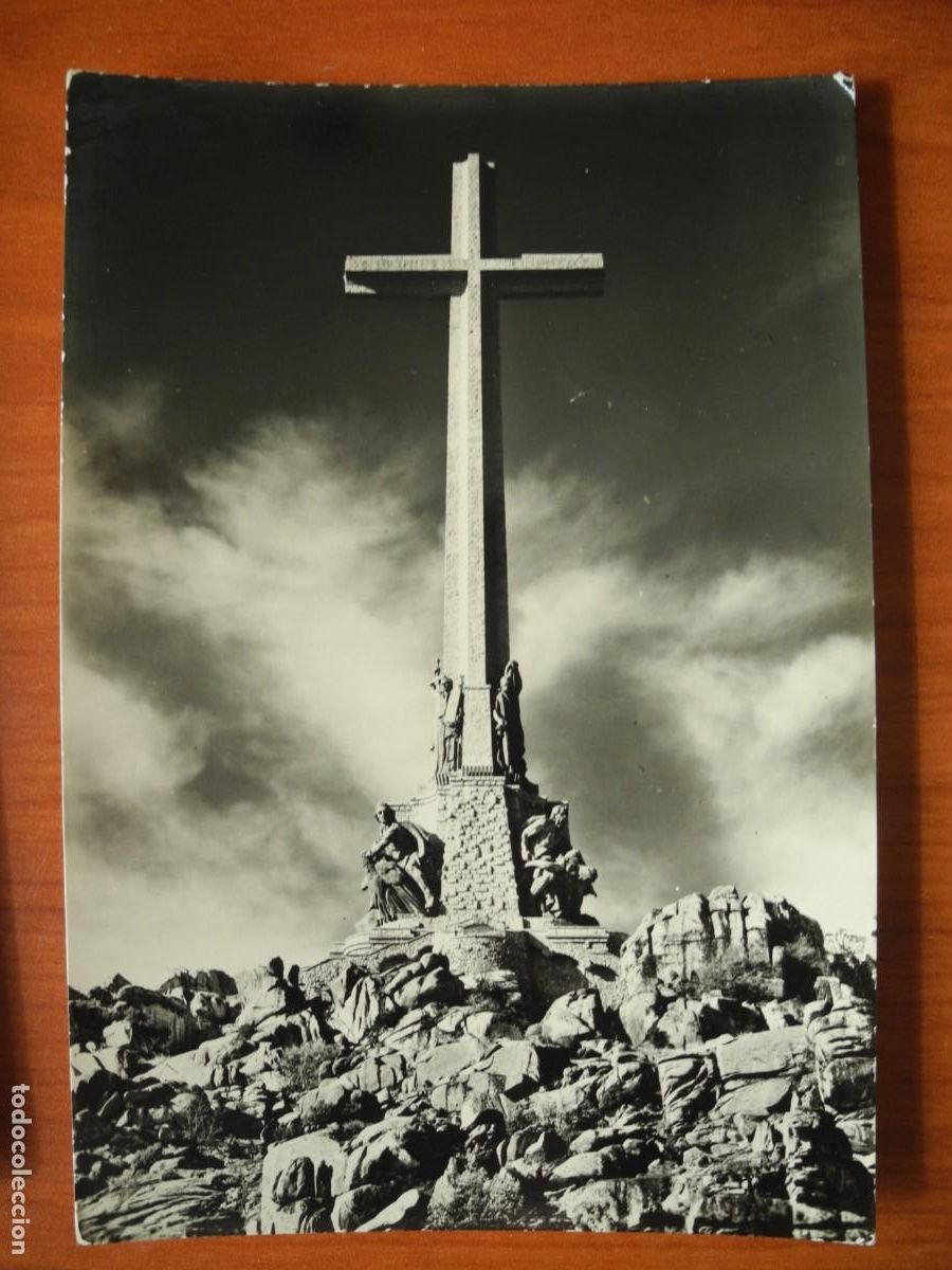 Postales: Santa Cruz del Valle de los Caidos. La cruz de frente n. 2. Nueva