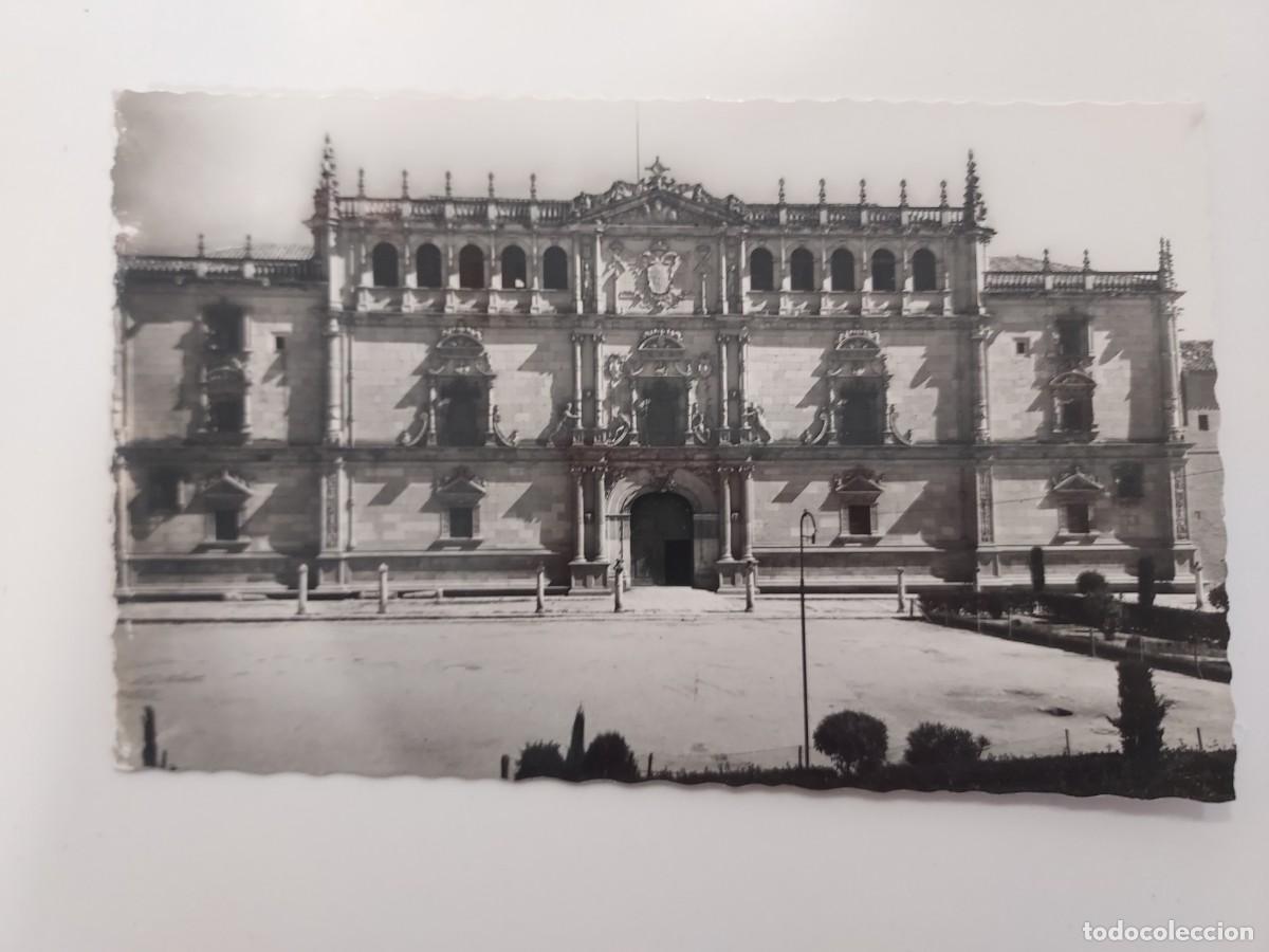 Postales: POSTAL ALCALA DE HENARES FACHADA UNIVERSIDAD. A&Ntilde;OS 1940 1950. SIN CIRCULAR. GARRABELLA 7