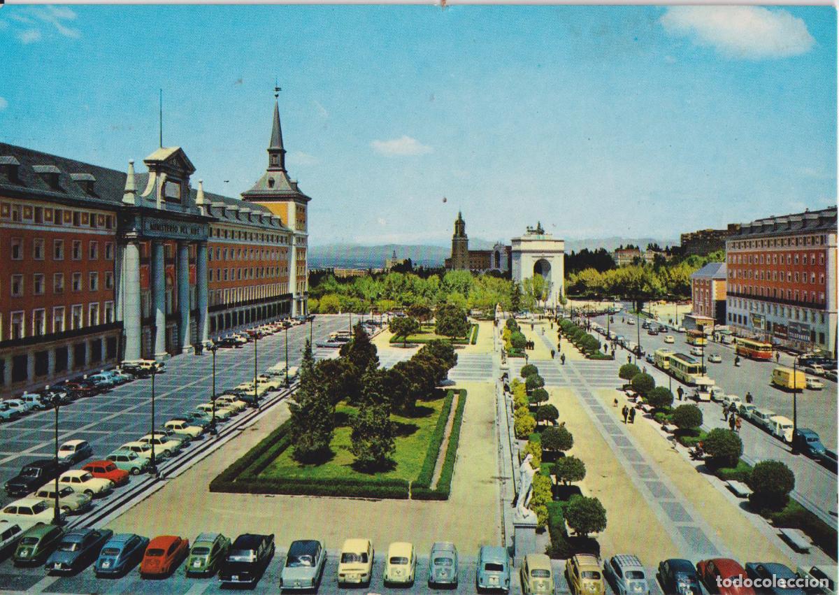 Postales: MADRID, PLAZA DE LA MONCLOA - J.L. GALLEGOS N&ordm;58 - CIRCULADA 1967
