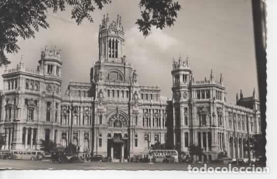 Postales: MADRID ESCRITA PALACIO DE COMUNICACIONES SELLO ARRANCADO