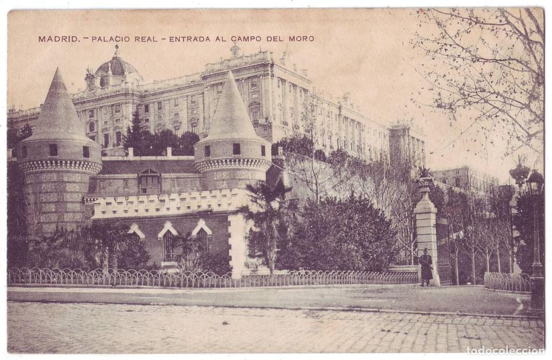 Postales: Madrid: Palacio Real. Entrada al Campo del Moro. No consta editor. No circulada (A&ntilde;os 10)