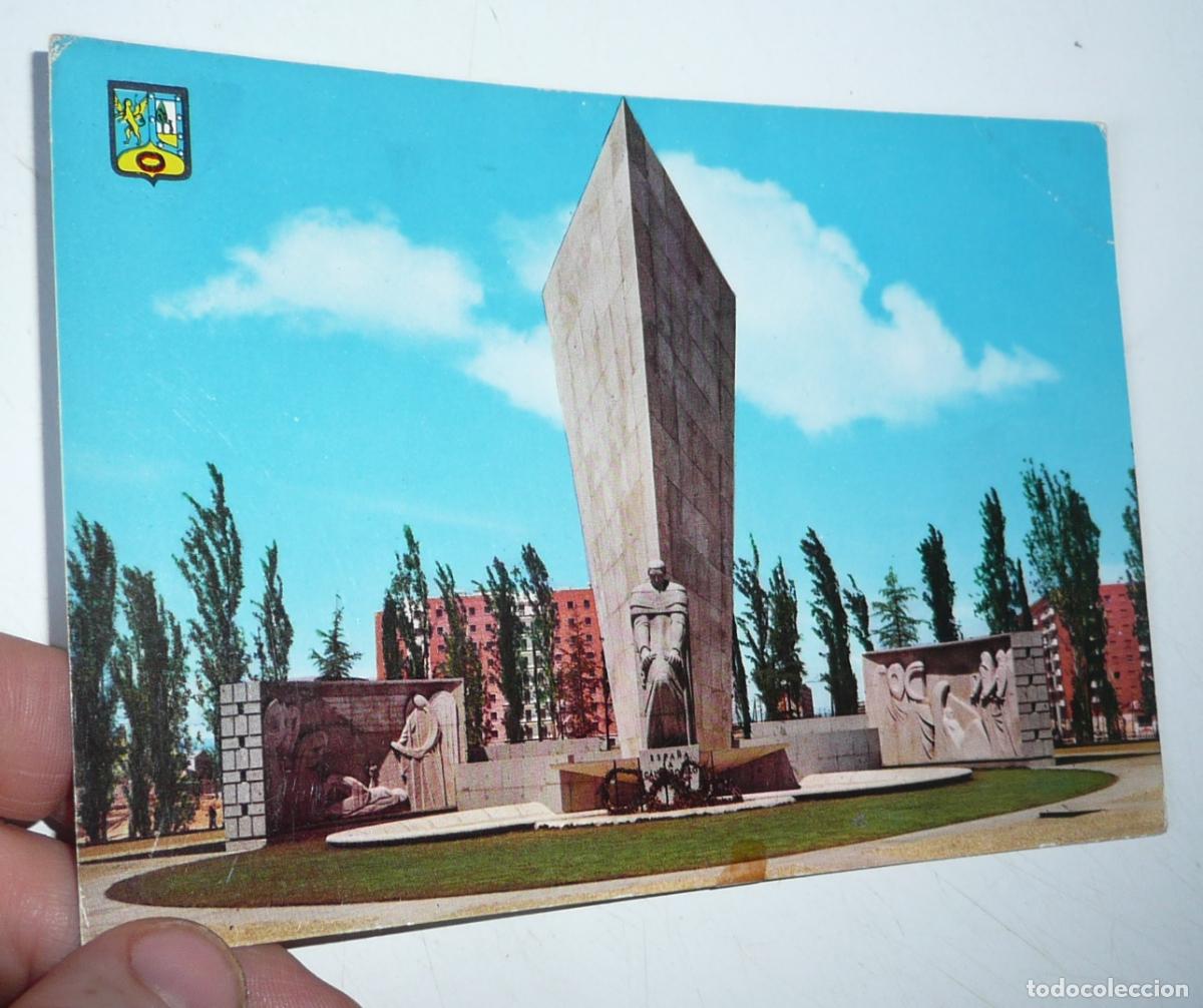 Postales: Postal de Madrid N&ordm; 45 Plaza de Castilla. Monumento a Calvo Sotelo. Escudo de Oro. Circulada en 1961