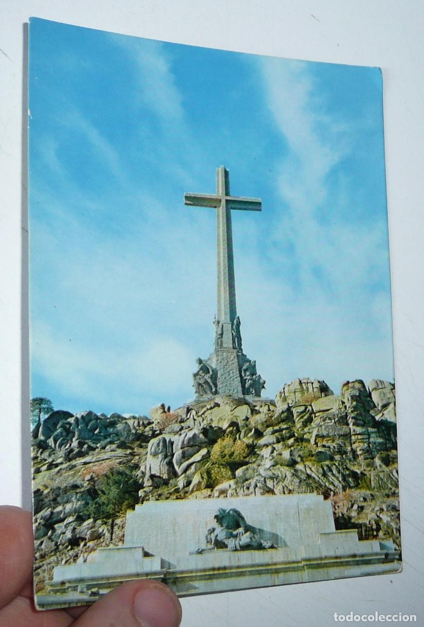 Postales: Postal Cuelgamuros Santa Cruz del Valle de los Ca&iacute;dos N&ordm; 1. Vista de la Cruz. FISA. A&ntilde;o 1960