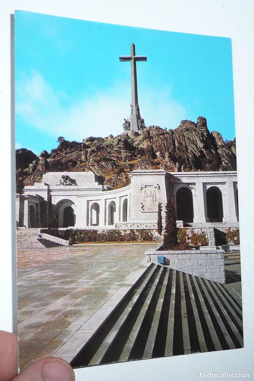 Postales: Postal Cuelgamuros Santa Cruz del Valle de los Ca&iacute;dos N&ordm; 2. Escalinata Imperial. A&ntilde;os 60.