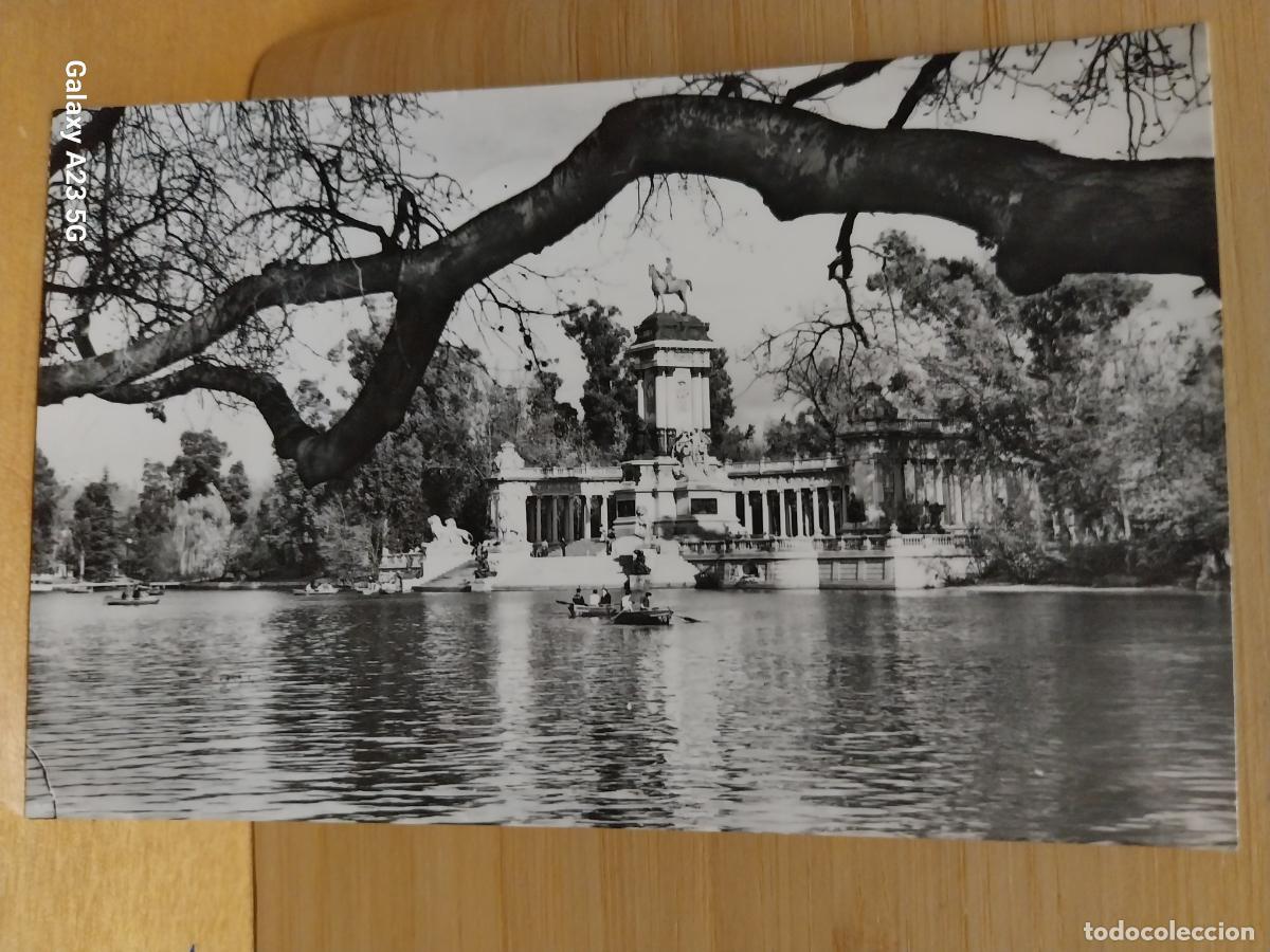 Postales: ESTANQUE RETIRO MADRID ED FISA 17 CIRCULADA A&Ntilde;O 1958 BARCAS ANIMADA