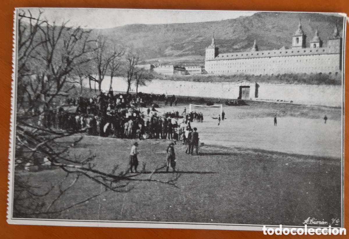 Postales: Postal Escorial Madrid. Universidad. Campo de f&uacute;tbol. Sin escribir. R22A