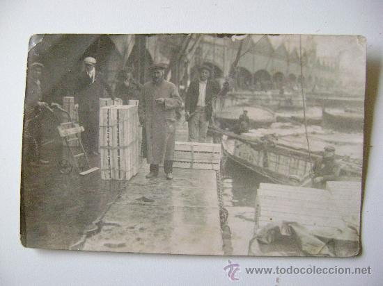 Postcards: VALENCIA.EMBARQUE DE NARANJAS EN EL PUERTO DE VALENCIA.12532