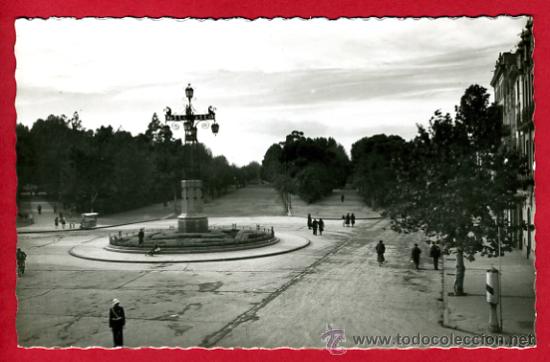 Postais: castellon, plaza de la independencia y paseo de ribalta,   p60168