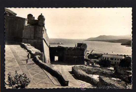 Postales: Pe&ntilde;iscola. Bajada de Felipe II. No circulada.
