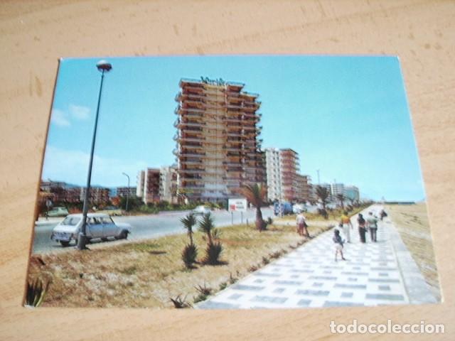 Postales: GANDIA - VALENCIA - PASEO Y EDIFICIO MANILA - Foto 1