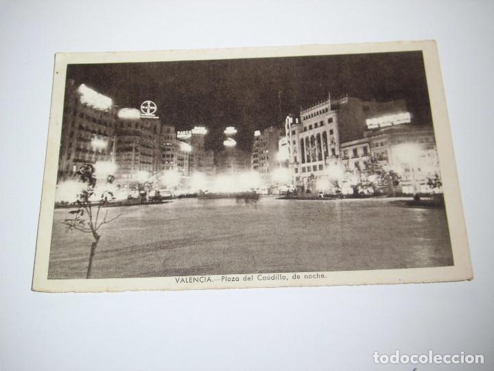 Postkarten: VALENCIA.PLAZA DEL CAUDILLO DE NOCHE.EDICIONES JDP.-CIRCULADA