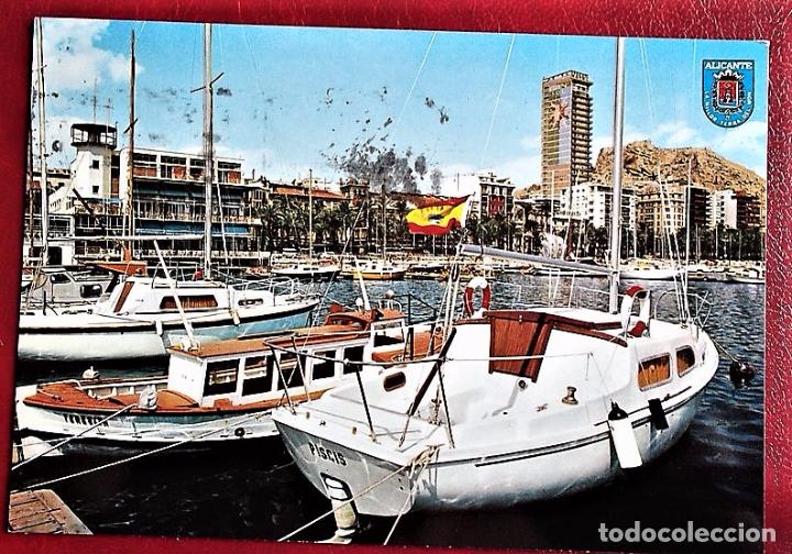 Postais: Alicante. 96 Vista parcial desde el puerto. E. Y. G. Ayala. Usada con sello.