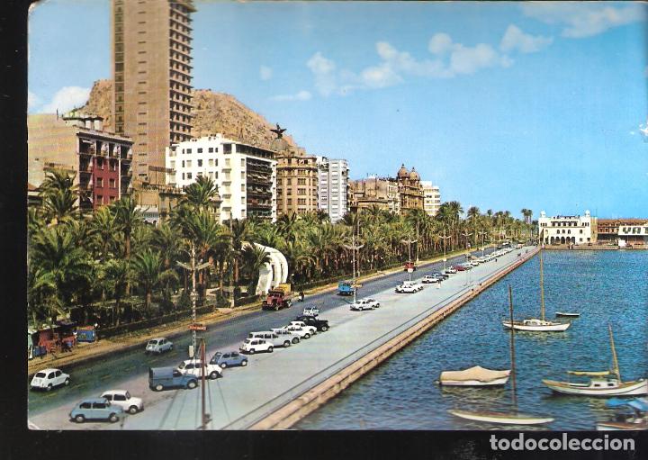 Postcards: Vista parcial del puerto y explanada. Alicante.