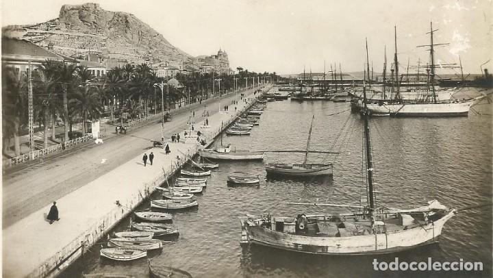 Postales: ALICANTE. PUERTO Y PERSPECTIVA DE LOS PASEOS.N&ordm;4 - L. ROISIN.