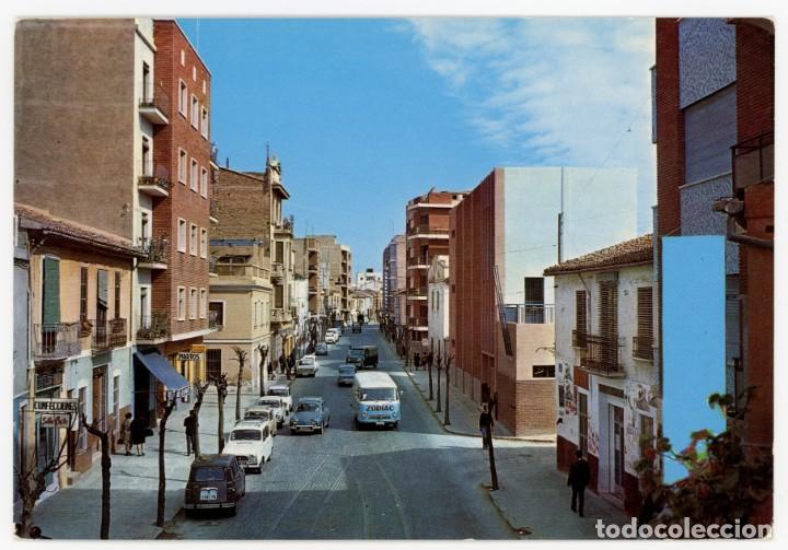 Postkarten: em0396 torrente calle doctor gomez ferrer 1968 gasull n&ordm;6 renault 4 gordini furgoneta renault