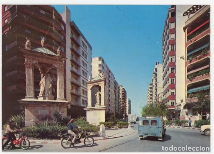 Cartoline: em2078 Alcira Avenida Santos Patronos 1976 Jdp N&ordm;105 2cv ciclomotores