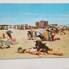 Postales: POSTAL ALICANTE PLAYA DE SAN JUAN. CIRCULADA 1964. 13 FOTO RELIEVE LLOPIS. ANIMADA. RARA