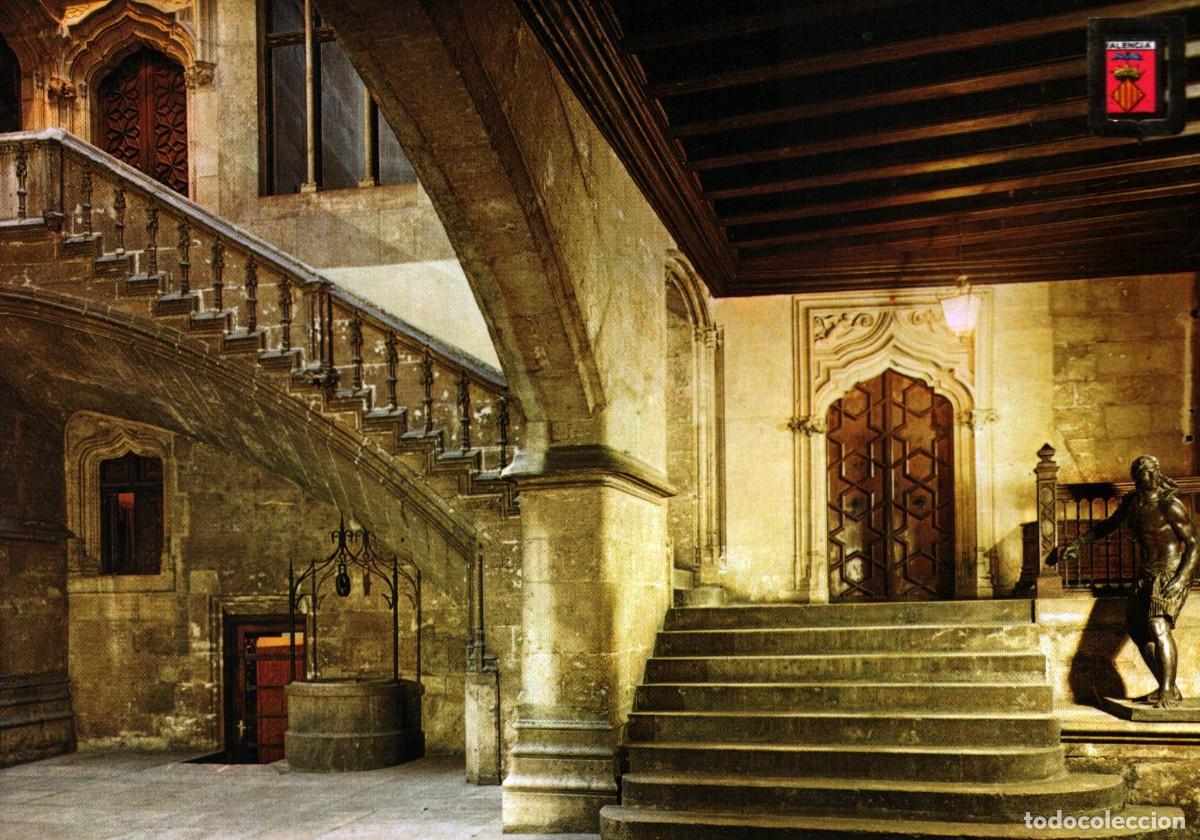Postales: Valencia palacio de la Generalidad patio sin circular - Foto 1