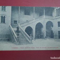 Postales: TARJETA POSTAL GANDIA VALENCIA PALACIO DEL SANTO DUQUE PATIO DE ENTRADA Y ESCALE, ANDRES FAUBERT S/C