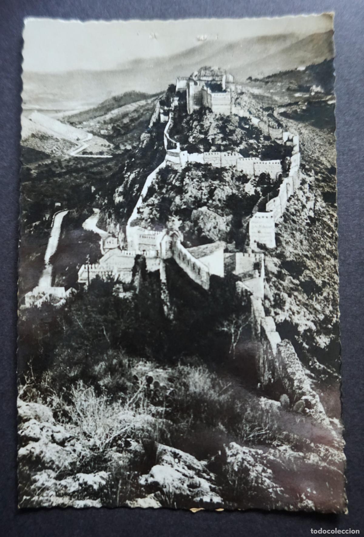 Postales: J&aacute;tiva (Valencia), vista general del Castillo. Postal circulada del a&ntilde;o 1951