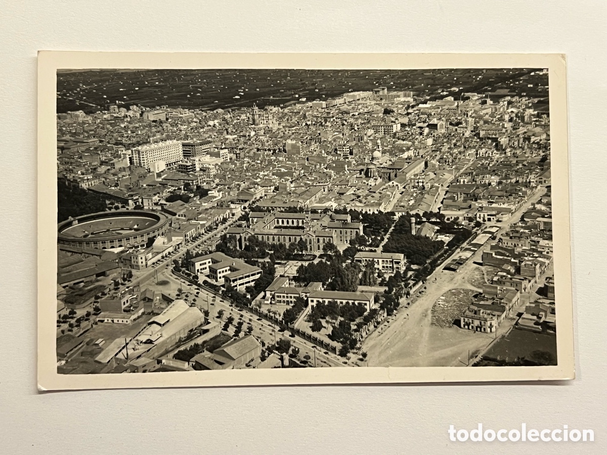Postais: CASTELL&Oacute;N DE LA PLANA. Postal Vista Panoramica de la Ciudad. Paisajes Espa&ntilde;oles (a.1957) C&iacute;rculada.