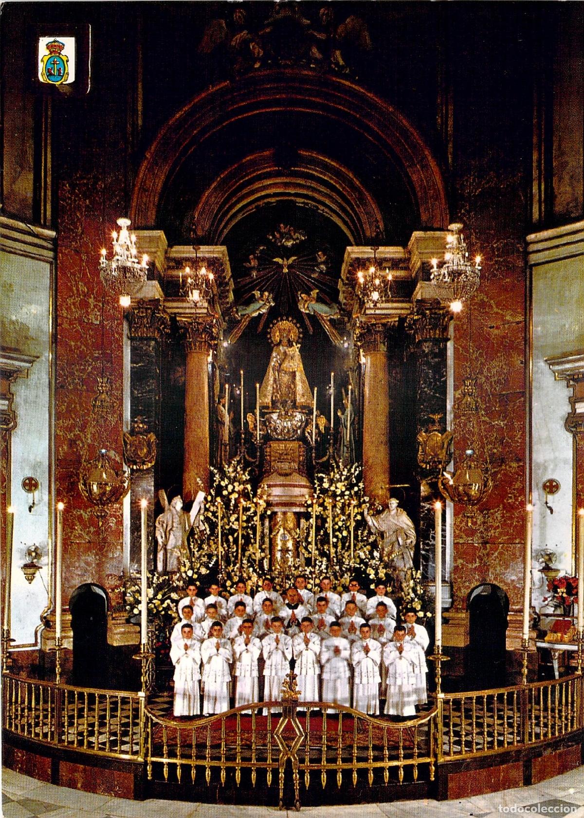 Cartoline: Postal Real Bas&iacute;lica de los Desamparados y Escolan&iacute;a de la Virgen Valencia