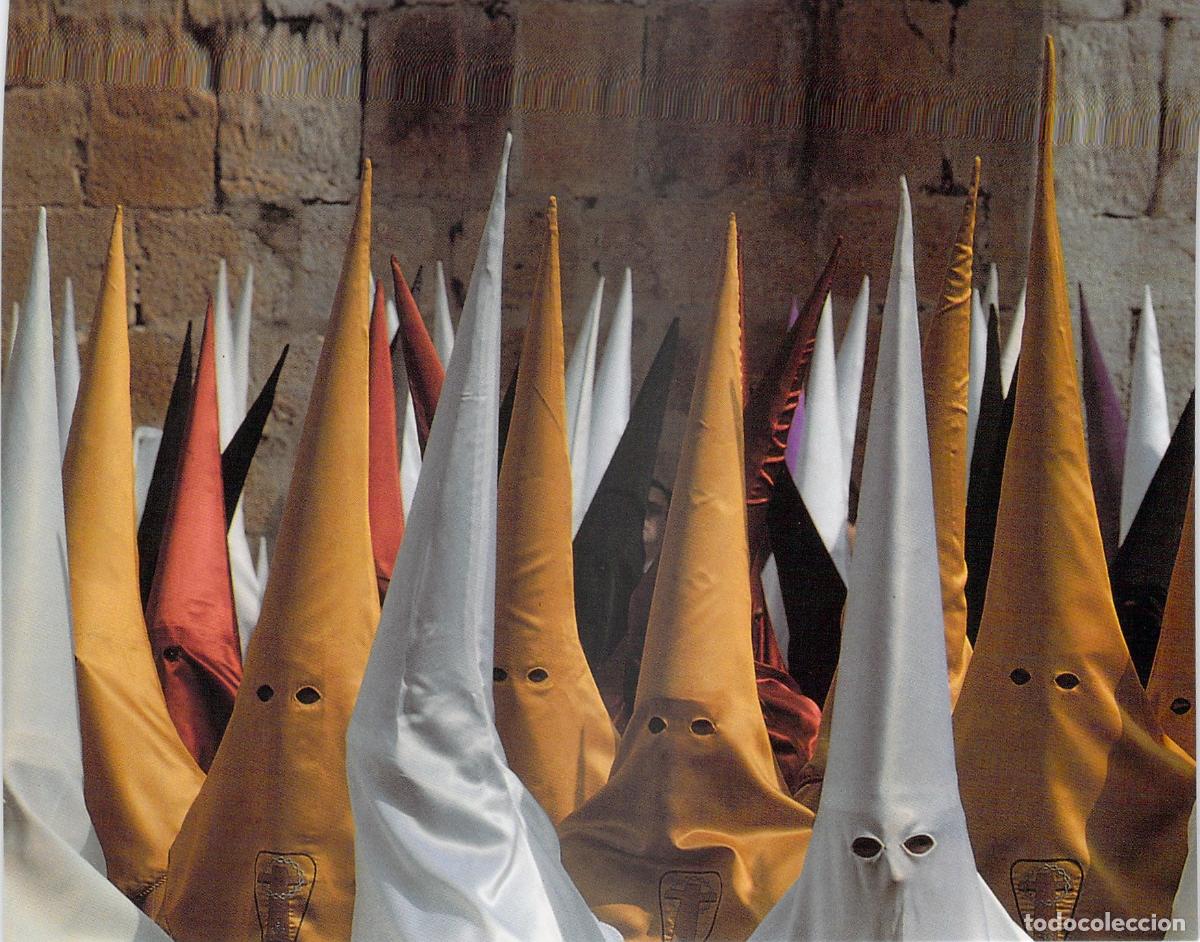Postales: Postal de la Semana Santa en Gandia, Nazarenos y Tradici&oacute;n