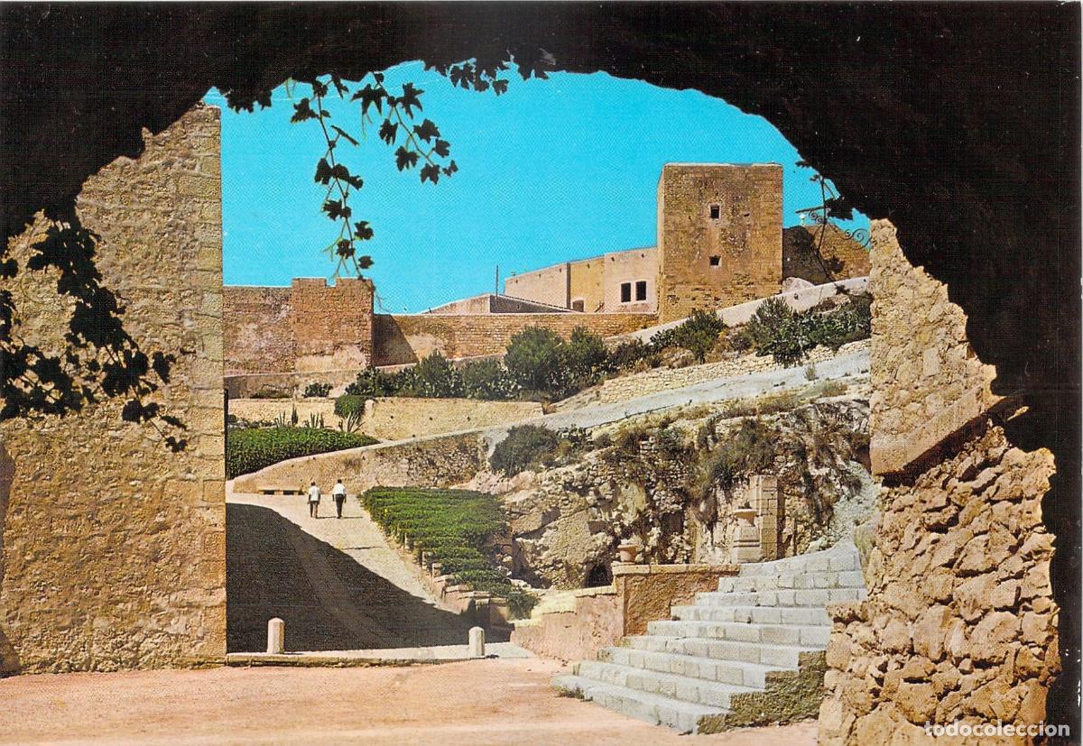 Postales: Postal Alicante: Vista del Interior del Castillo de Santa B&aacute;rbara