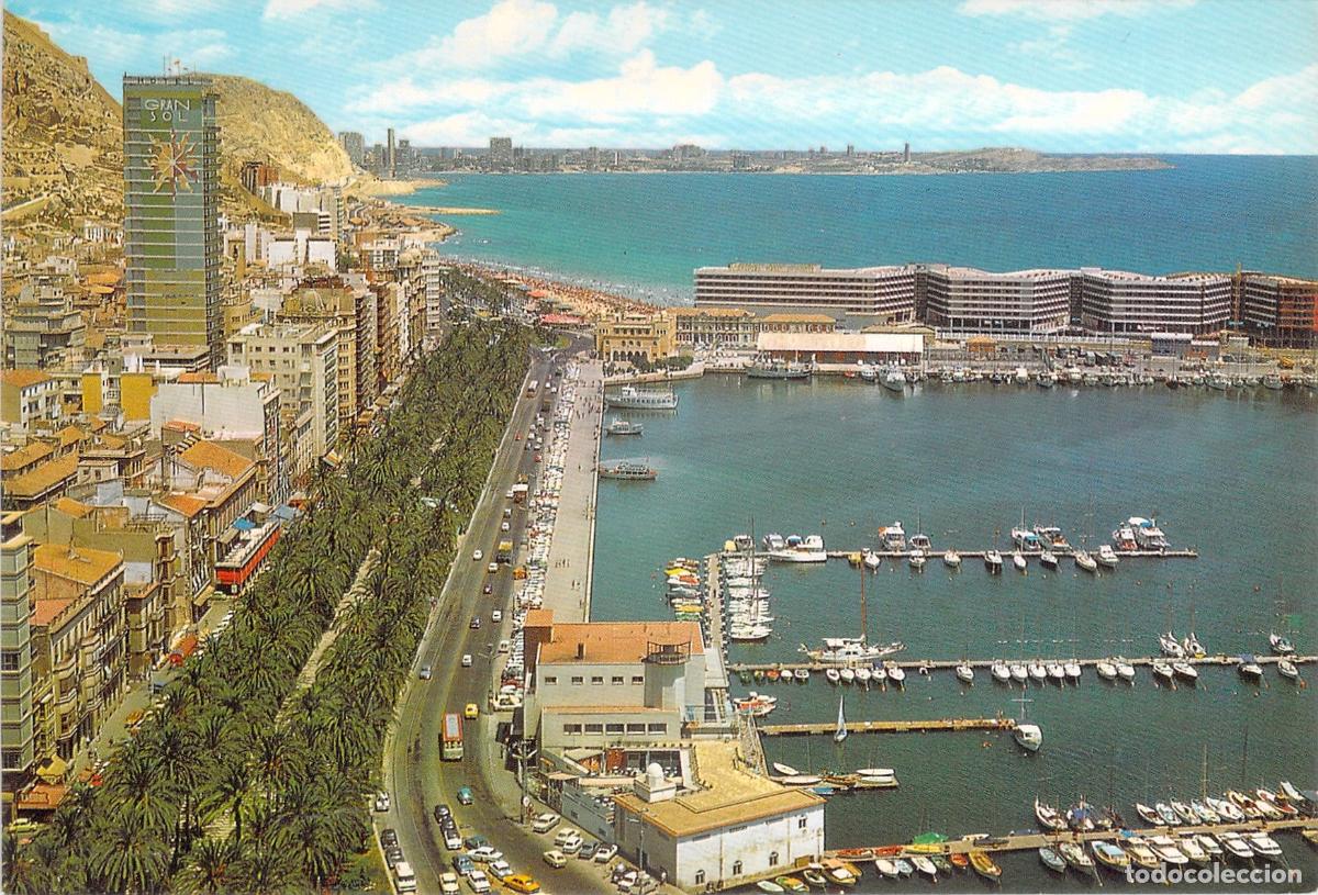 Postales: Postal Alicante Vista Panor&aacute;mica Playa Paseo de Gomis y Puerto