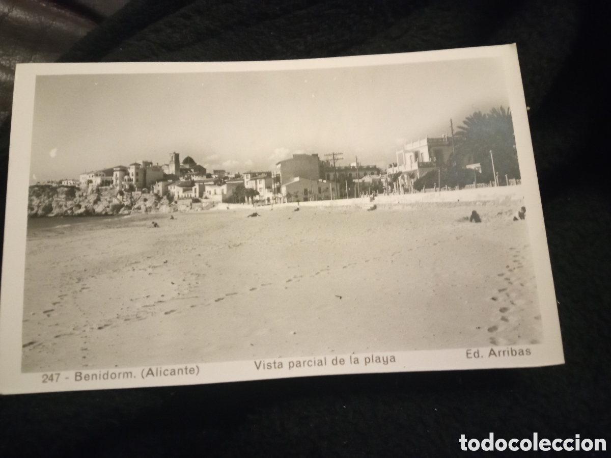 Postales: Antigua postal fotogr&aacute;fica, Benidorm (Alicante) Vista parcial de la playa, Ediciones Arribas