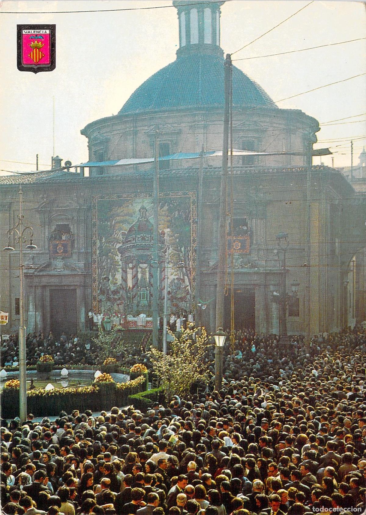 Postales: Postal de la Plaza de la Virgen y Misa de Infantes en Valencia