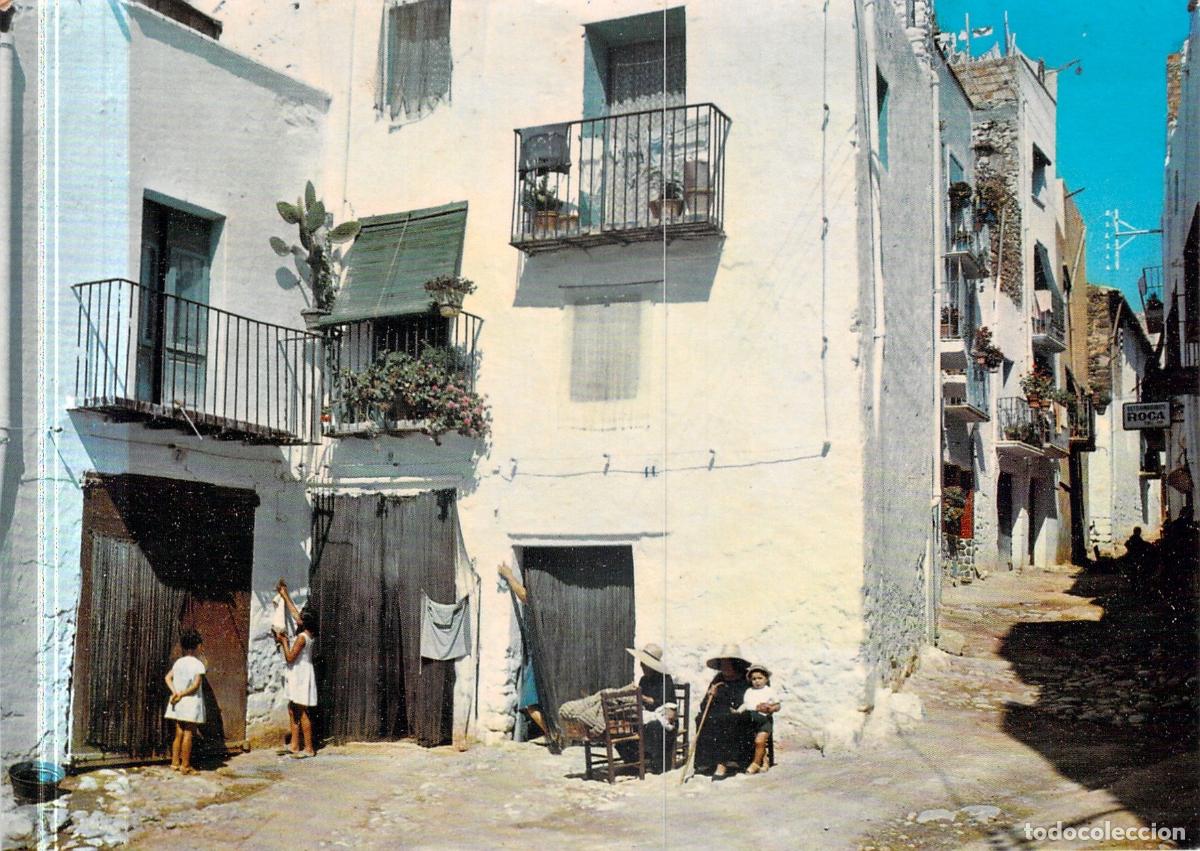 Postales: Postal de Pe&ntilde;&iacute;scola: Calle T&iacute;pica en la Costa del Azahar