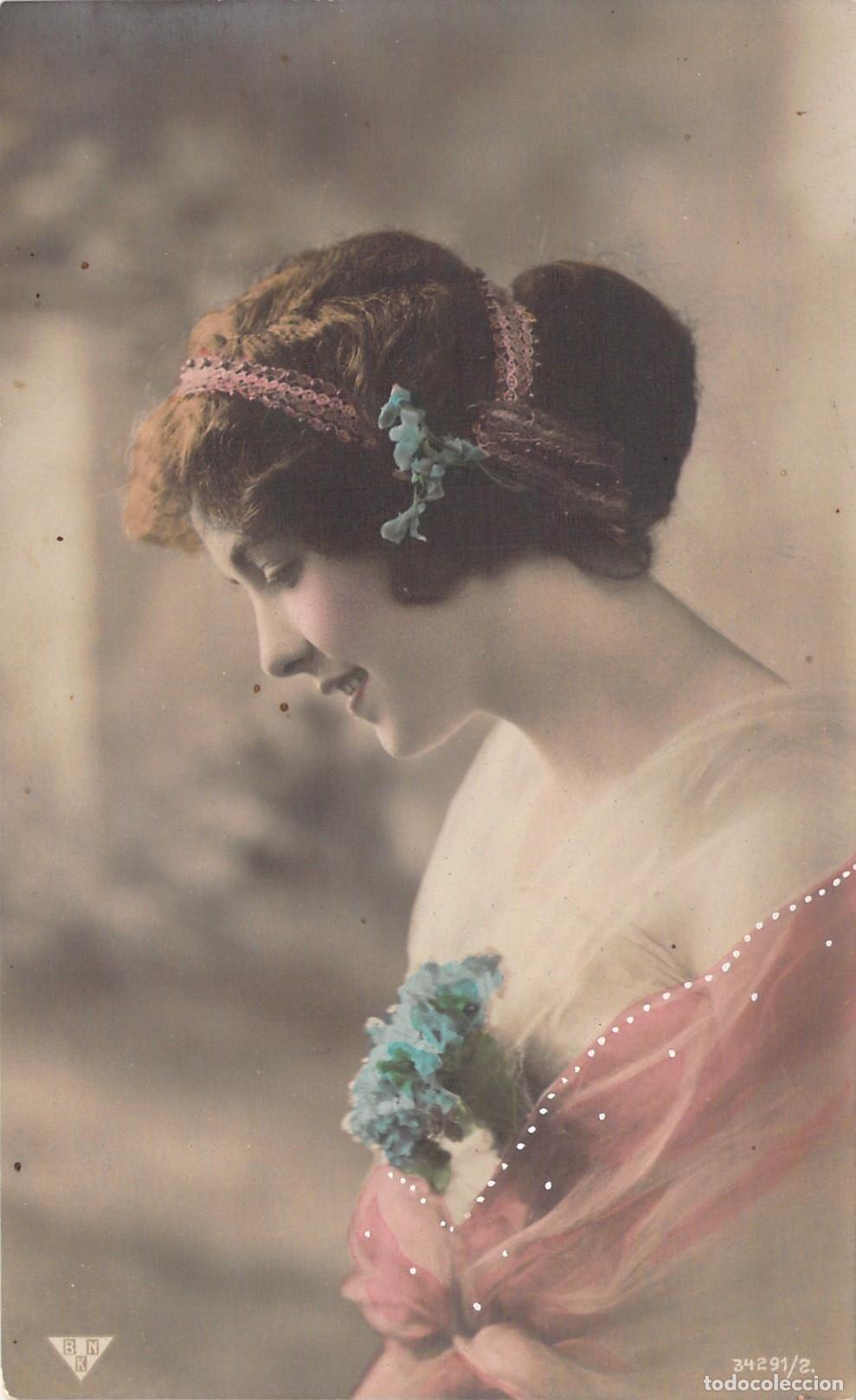 Cartes Postales: Postal Retrato de Mujer Joven Coloreado Felicitaci&oacute;n Valencia