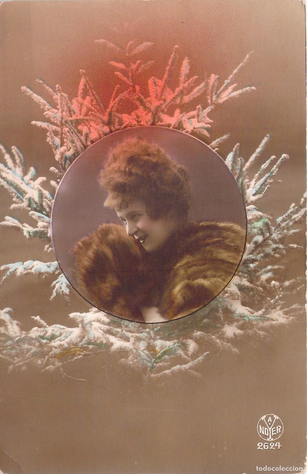 Cartes Postales: Postal Art&iacute;stica de Mujer con Pieles y Ramas Nevadas - A. Noyer