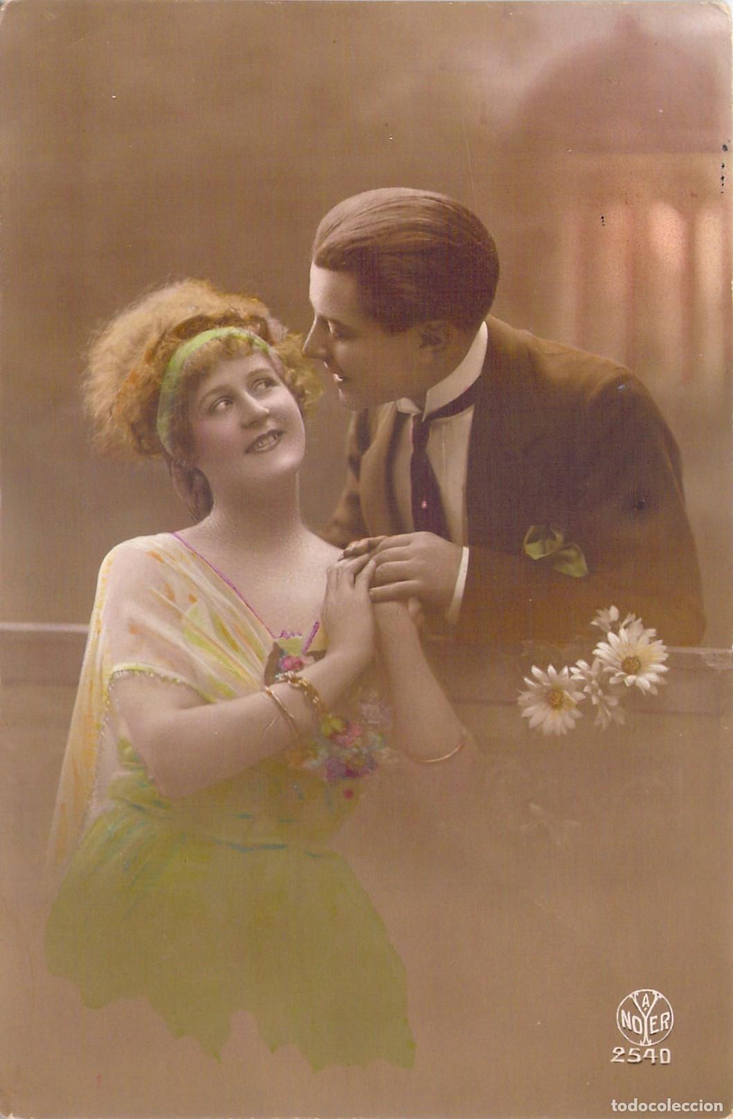 Postales: Postal Antigua de Pareja Rom&aacute;ntica Coloreada a Mano A. Noyer