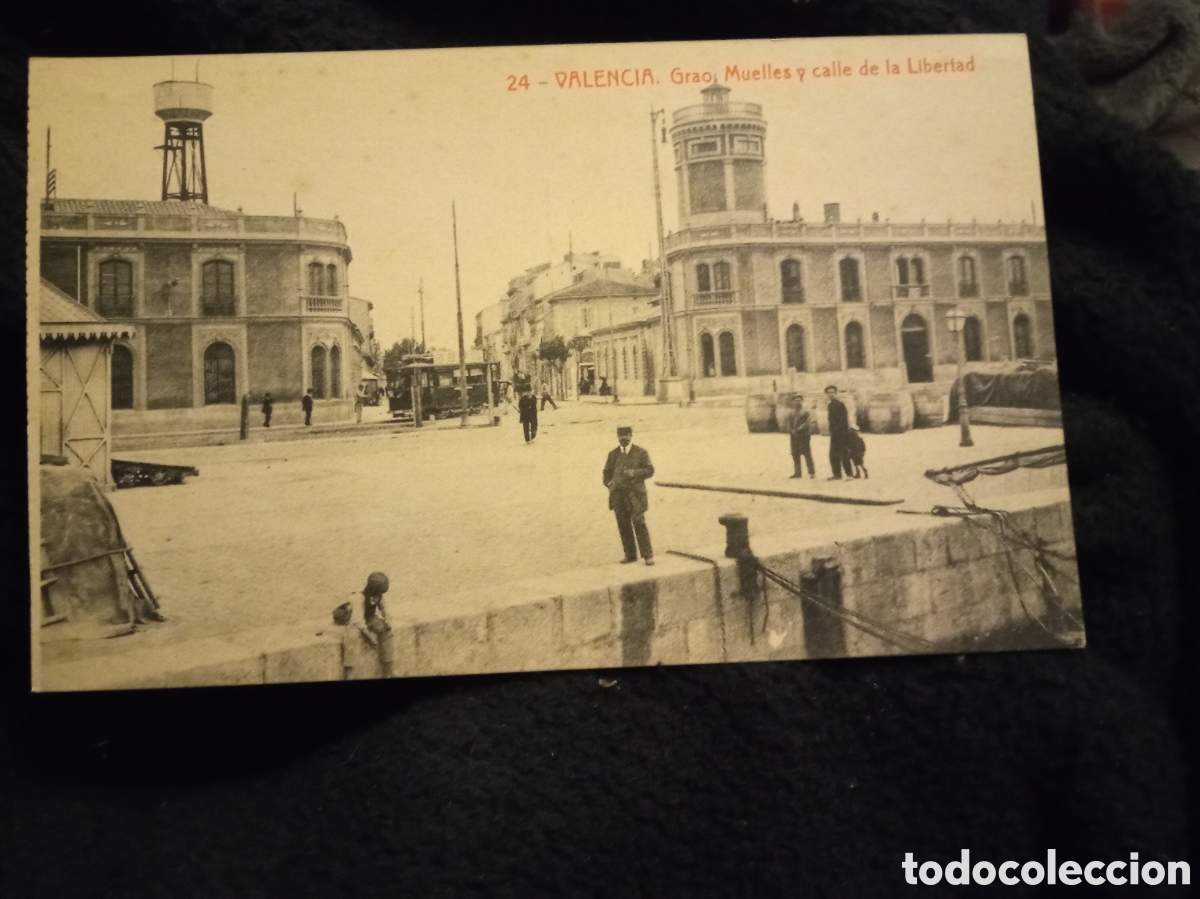 Postales: Antigua postal fotogr&aacute;fica, Valencia, Grao, Muelles y Calle de la Libertad