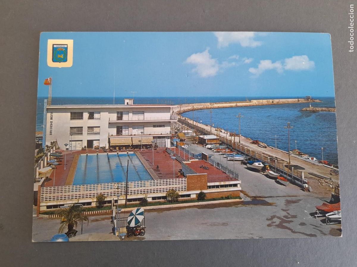 Postales: postal de gandia (valencia)-82- piscina del club nautico y escollera, subirats a&ntilde;os 70 aprox